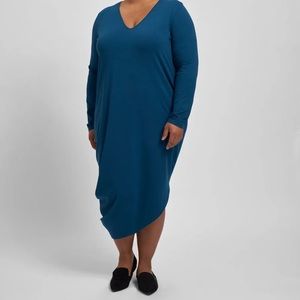 Universal Standard Long Sleeve V Neck Geneva Dress